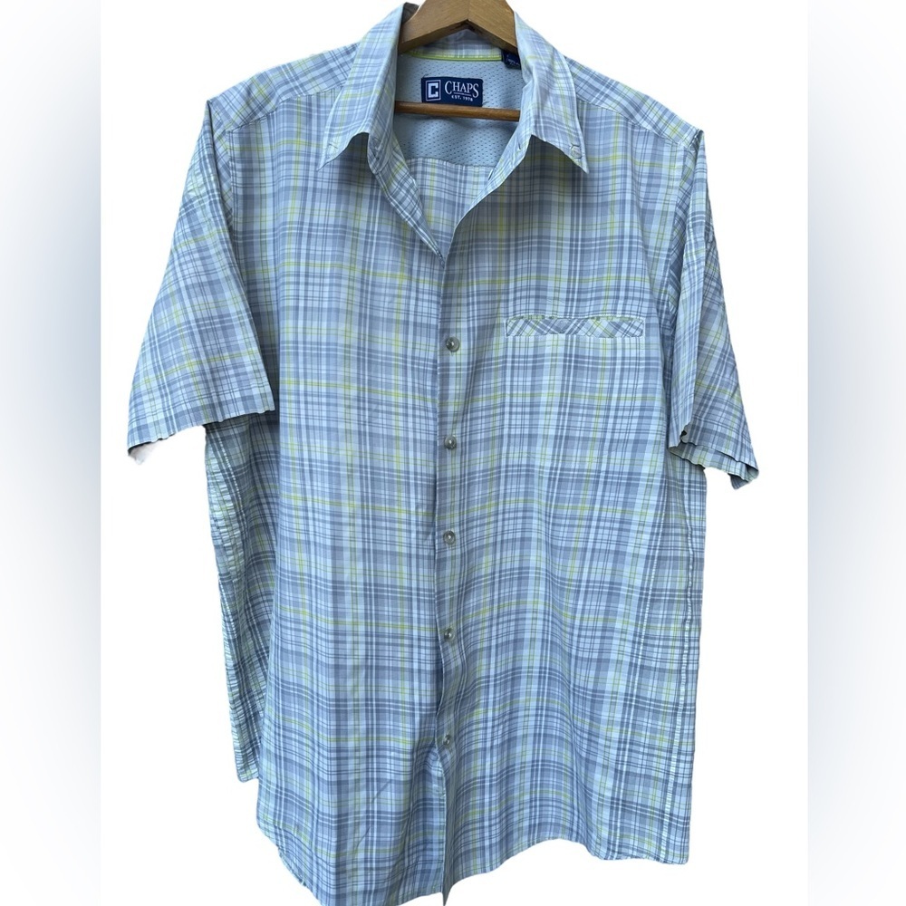 🔥🩶CHAPS dri weave button up shirt Men’s size L.  Gray/yellow/white like new!